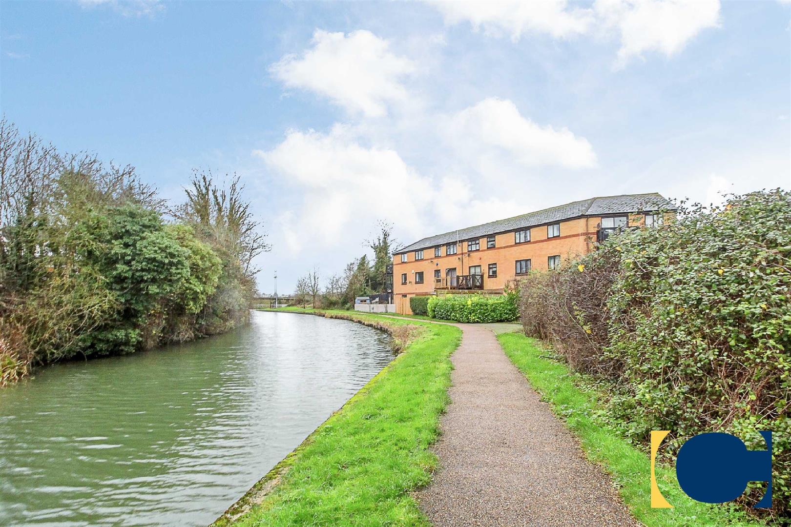 Bridge Street, New Bradwell, Milton Keynes